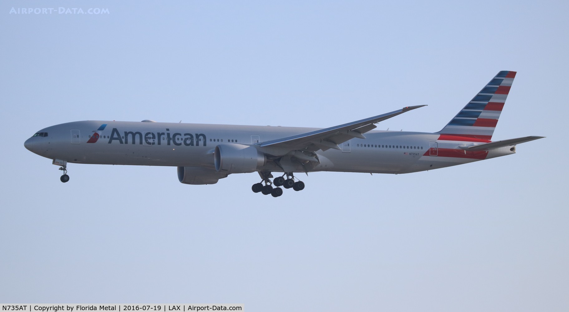 N735AT, 2016 Boeing 777-323/ER C/N 32439, American