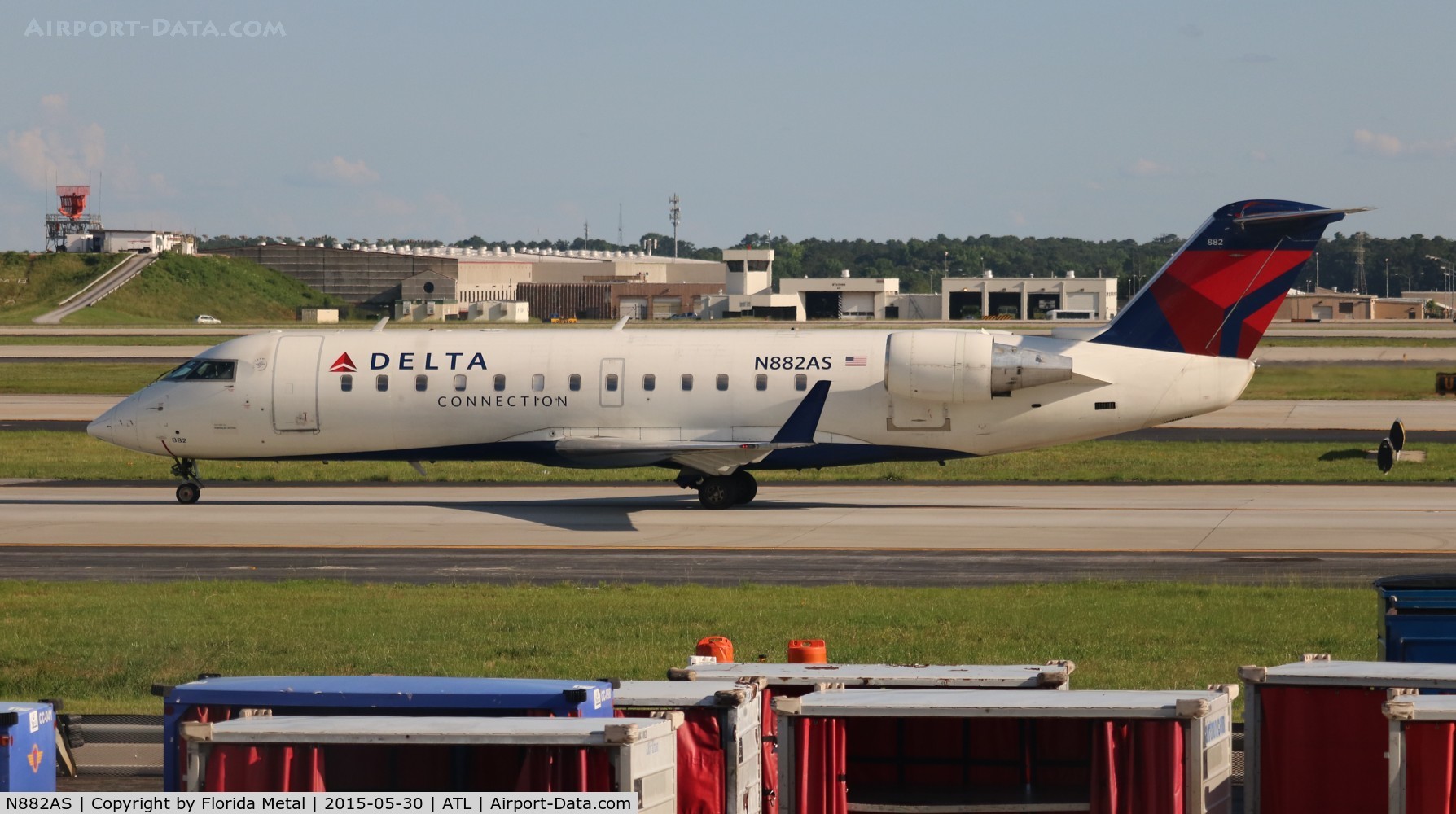 N882AS, 2001 Bombardier CRJ-200ER (CL-600-2B19) C/N 7503, Delta Connection