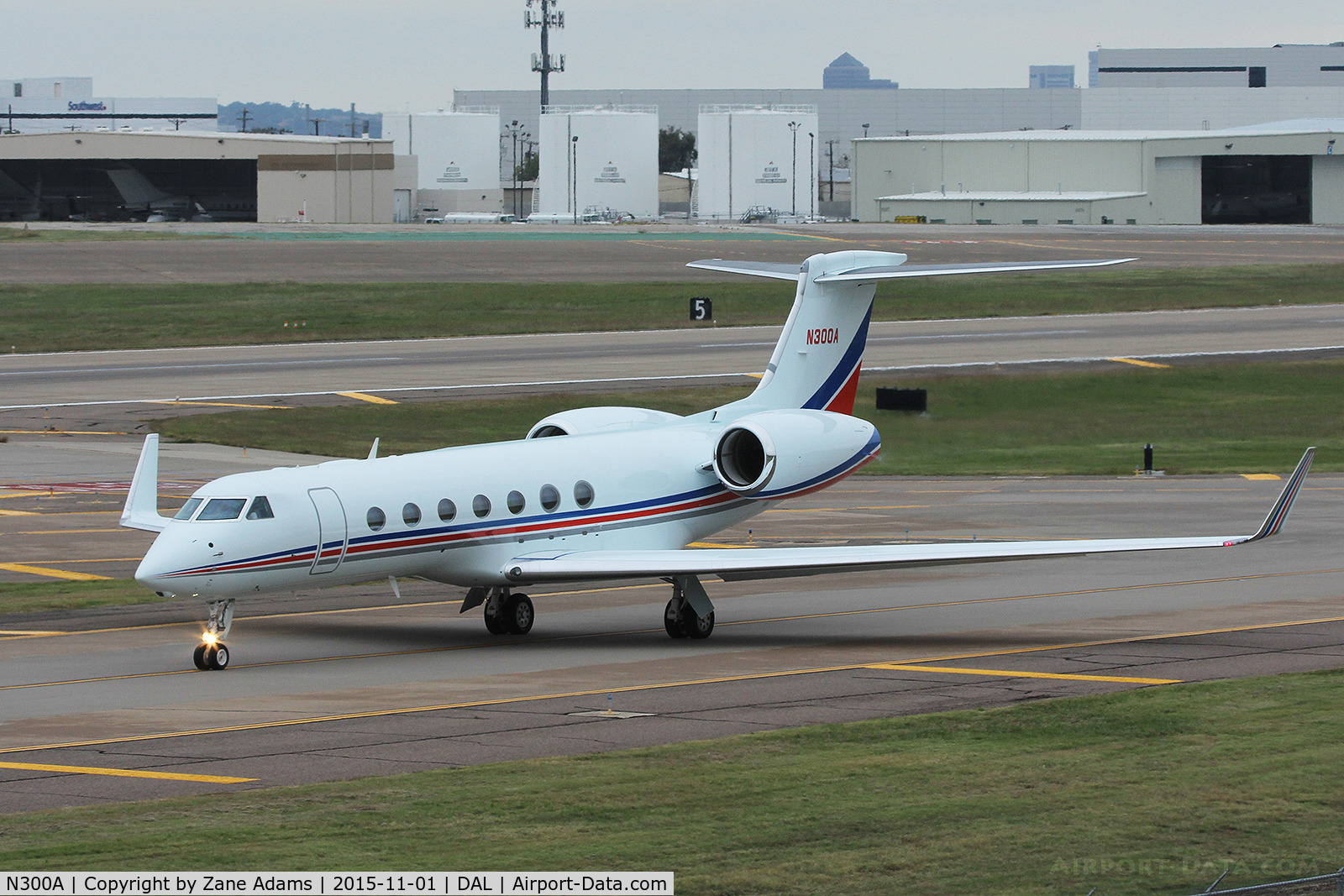 N300A, Gulfstream Aerospace GV-SP (G550) C/N 5309, Dallas Love Field