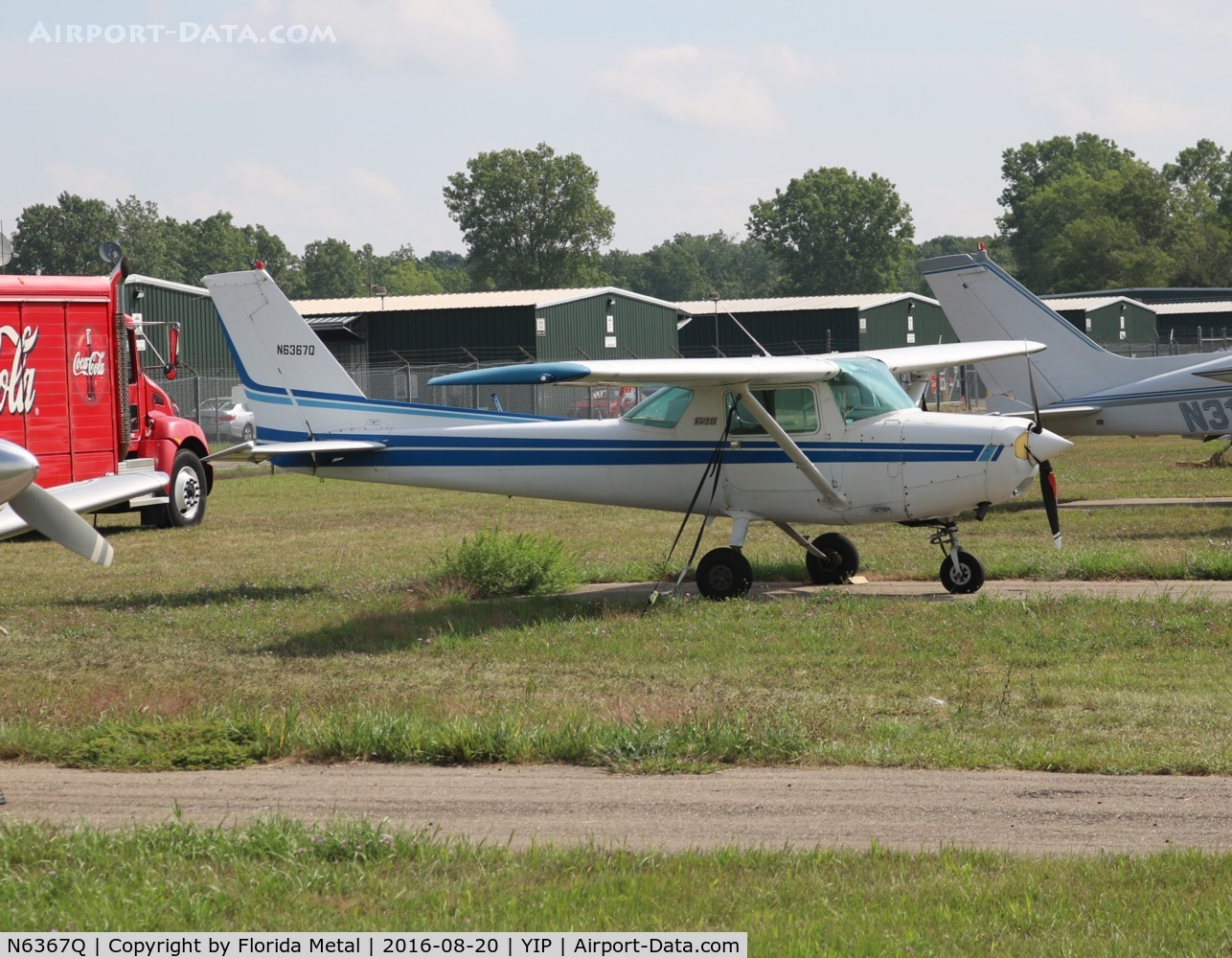 N6367Q, 1981 Cessna 152 C/N 15285236, Cessna 152