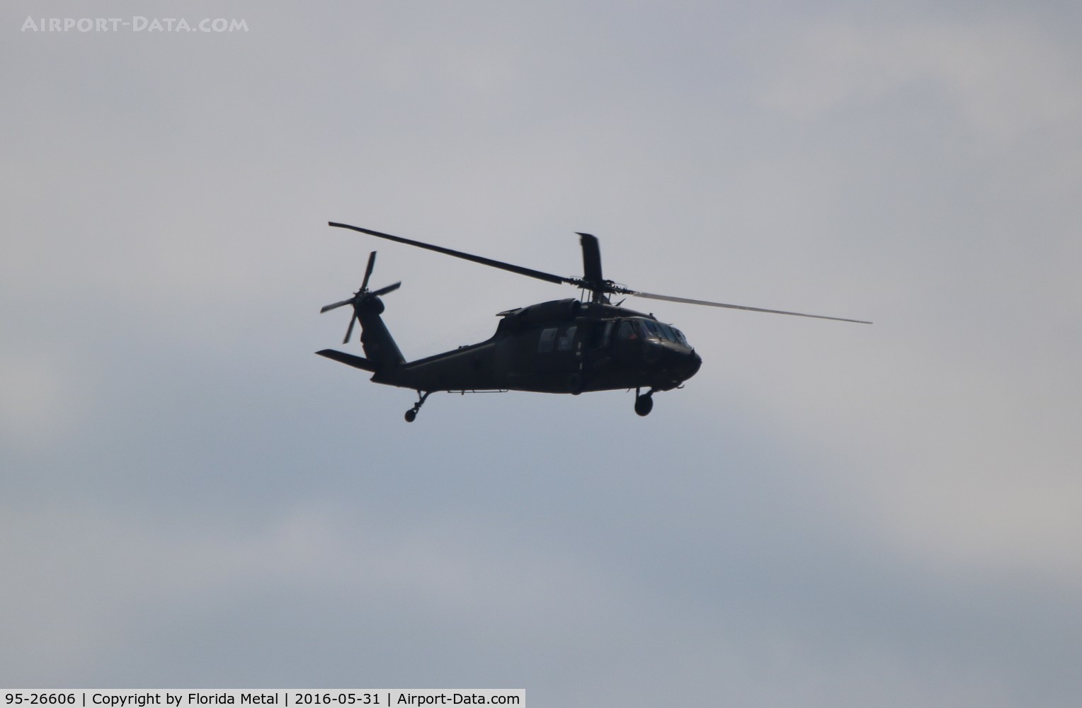 95-26606, 1995 Sikorsky UH-60L Black Hawk C/N 70-2123, UH-60L flying over Atlanta