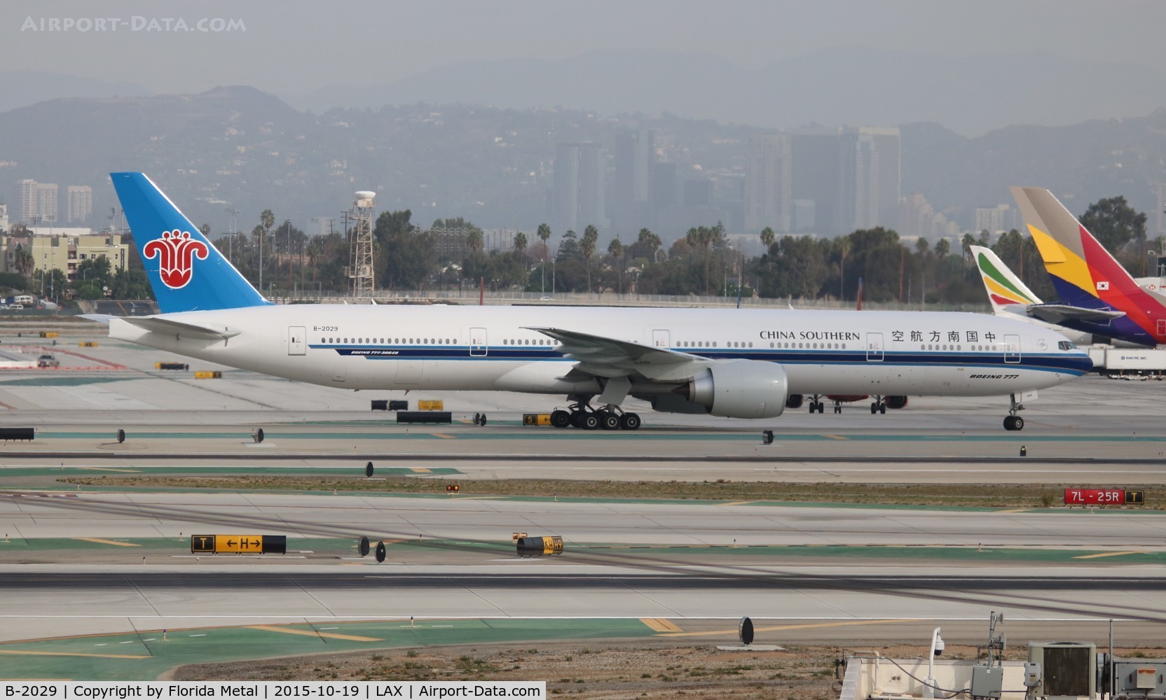 B-2029, 2015 Boeing 777-31B/ER C/N 43224, China Southern