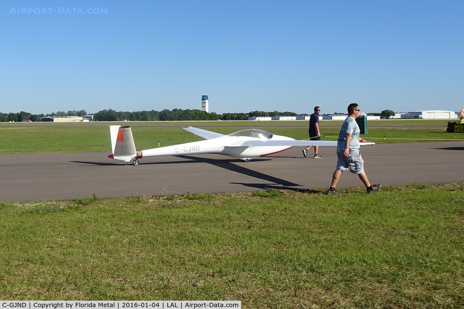 C-GJND, 1973 Start & Flug H101 Salto C/N 23, Glider flown by Manfred Radius for his routine