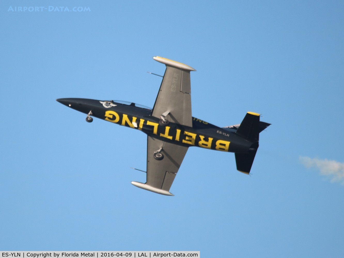 ES-YLN, Aero L-39C Albatros C/N 533637, Breitling