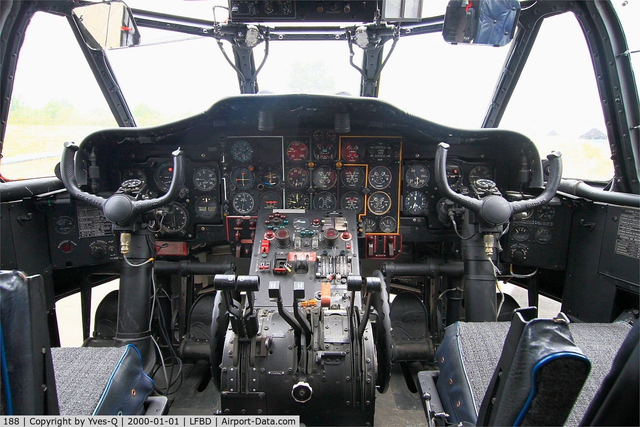 188, Nord N-2501D Noratlas C/N 188, Nord N-2501D Noratlas, Close view of cockpit, Preserved  at C.A.E.A museum, Bordeaux-Merignac Air base 106 (LFBD-BOD)