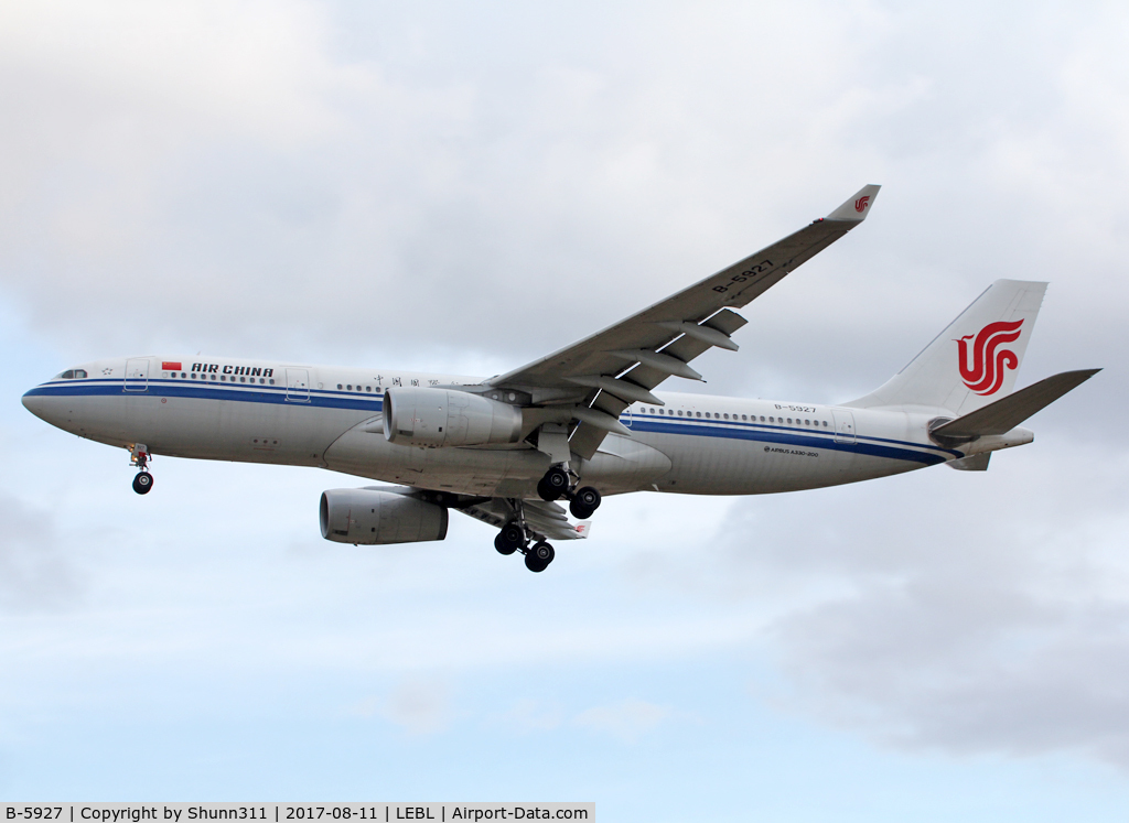 B-5927, 2013 Airbus A330-243 C/N 1444, Landing rwy 25R