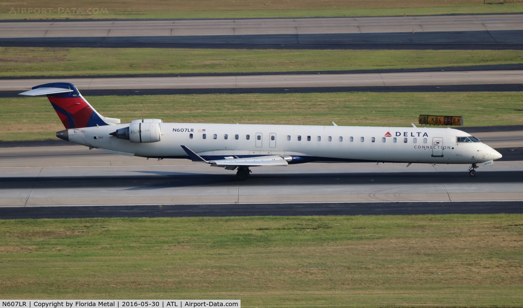 N607LR, 2008 Bombardier CRJ-900ER (CL-600-2D24) C/N 15178, Delta Connection