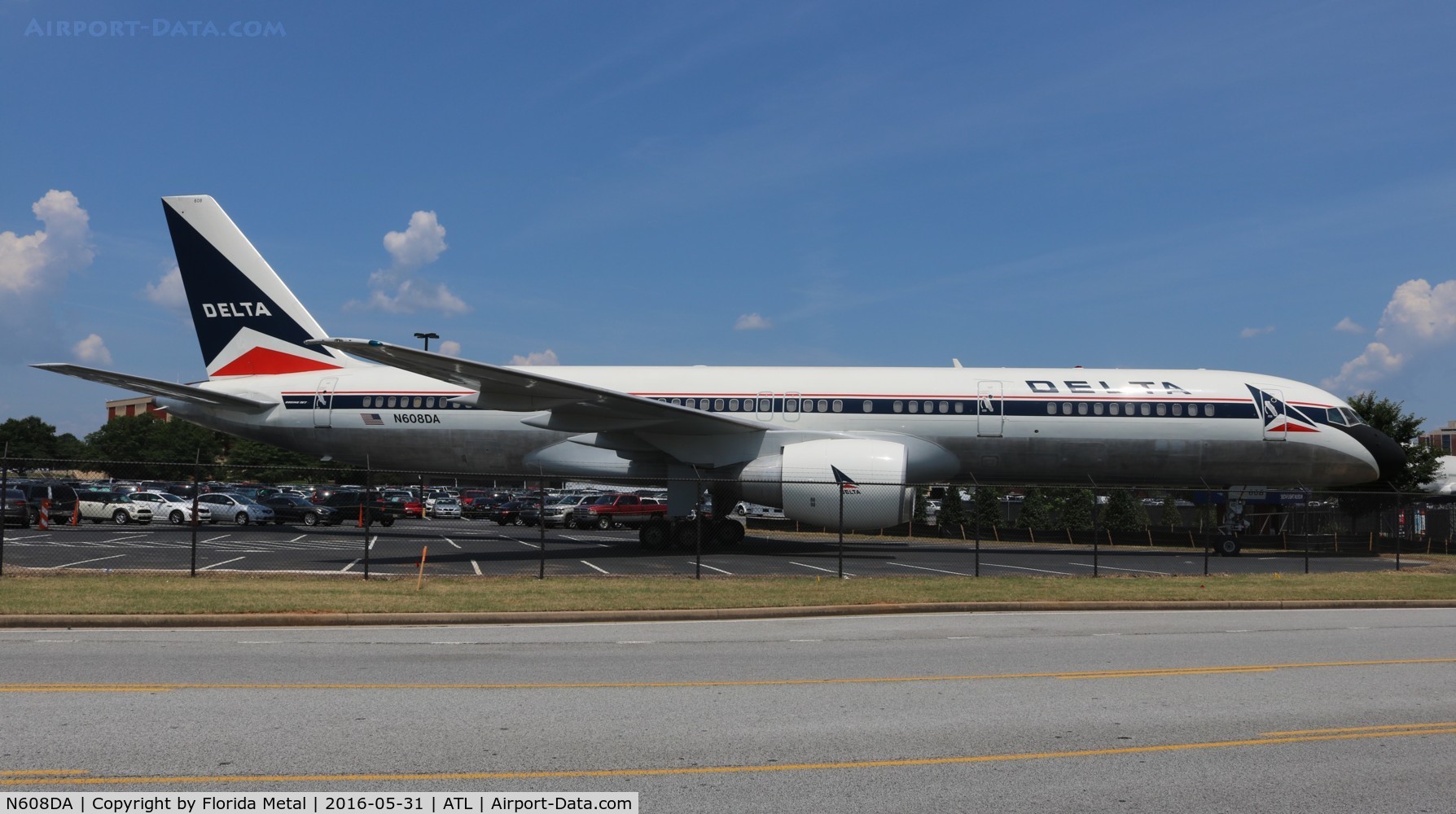 N608DA, 1985 Boeing 757-232 C/N 22815, Delta