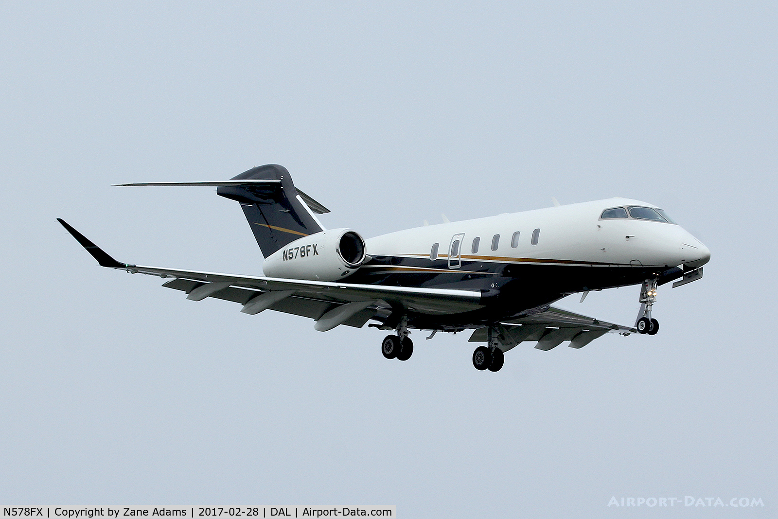 N578FX, 2015 Bombardier BD-100-1A10 Challenger 300 C/N 20601, Arriving at Dallas Love Field