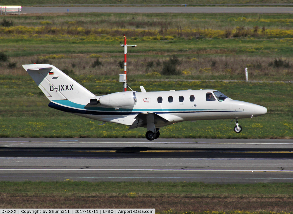 D-IXXX, 2000 Cessna 525 CitationJet CJ1 C/N 525-0393, Landing rwy 14R