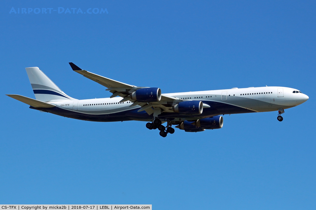 CS-TFX, 2008 Airbus A340-541 C/N 912, Landing. Leased by Level for Oakland flight