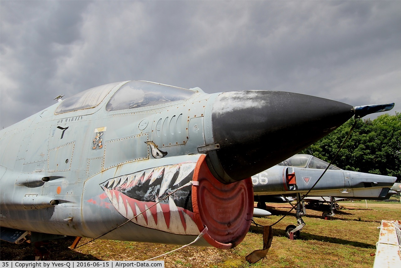 35, Vought F-8E(FN) Crusader C/N 1252, Vought F-8E(FN) Crusader, Savigny-Les Beaune Museum