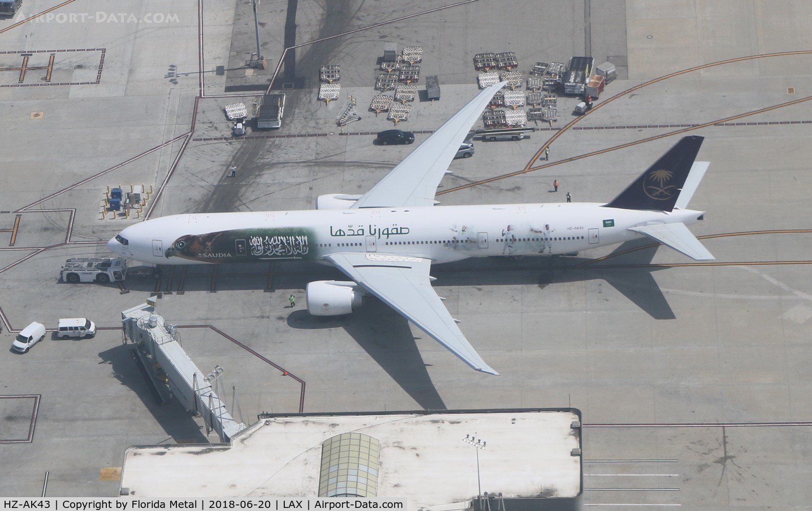 HZ-AK43, 2017 Boeing 777-368/ER C/N 62763, Saudi