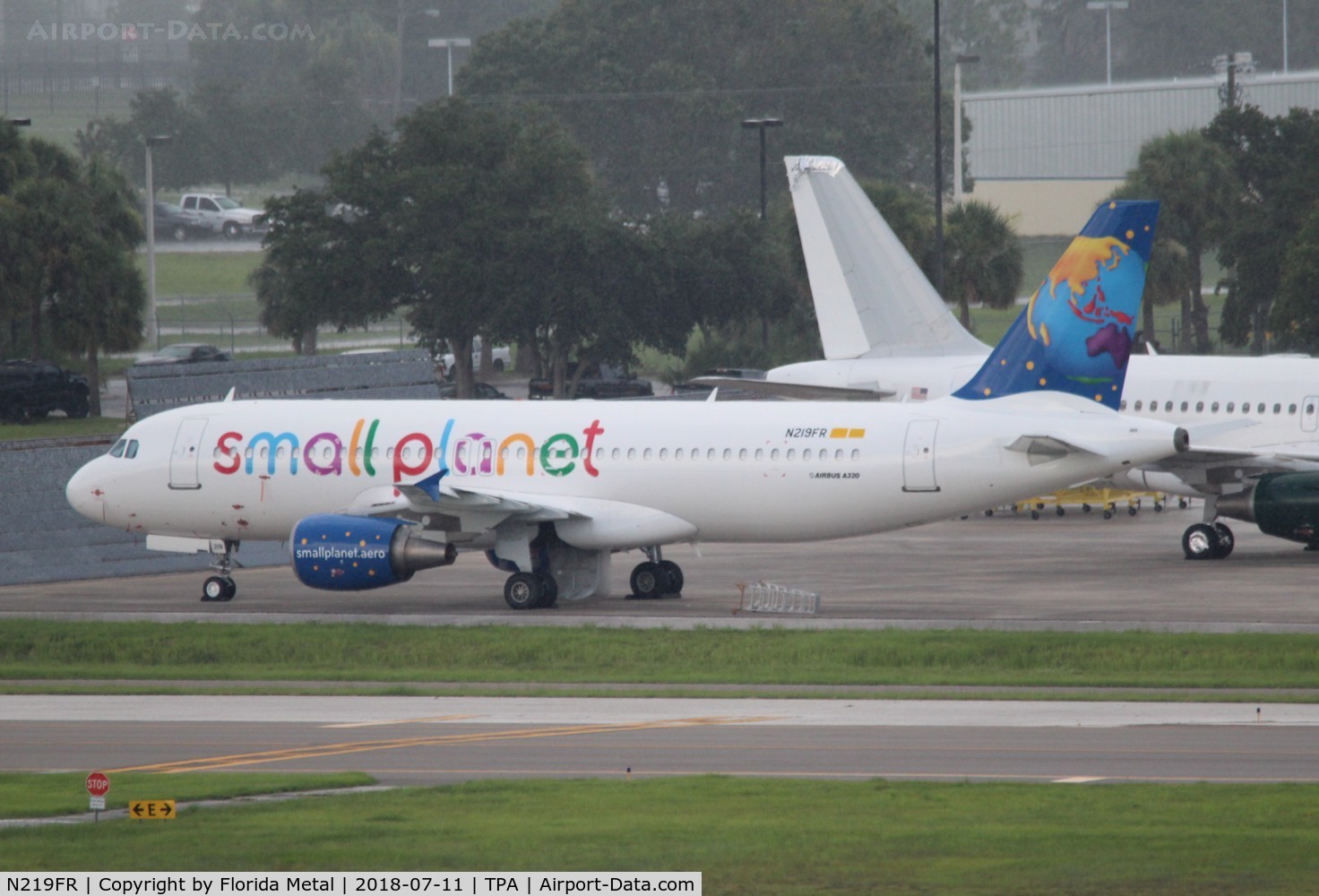 N219FR, 2002 Airbus A320-214 C/N 1860, Ex Frontier, Small Planet Airlines Germany