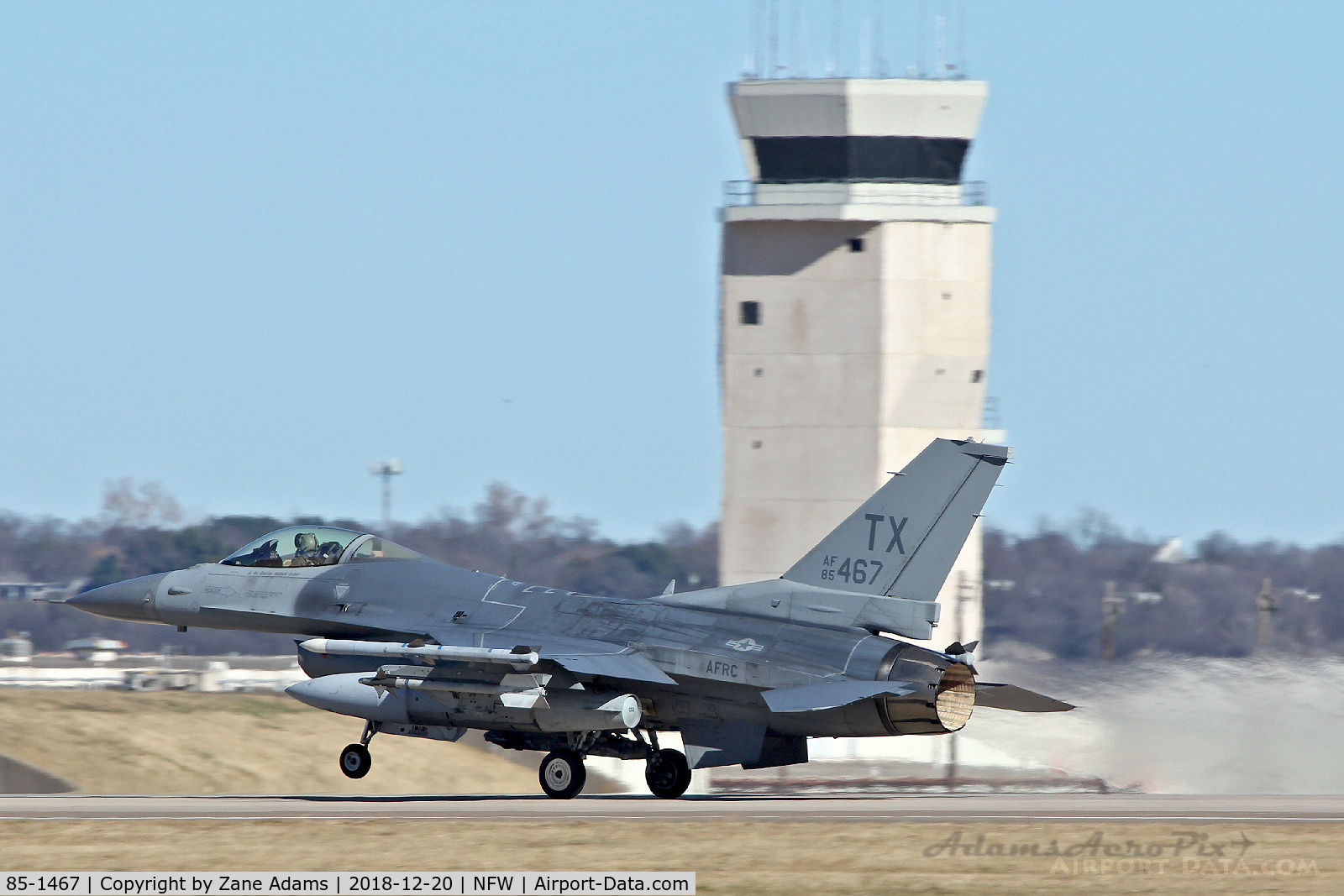 85-1467, 1986 General Dynamics F-16C Fighting Falcon C/N 5C-247, Departing NAS Fort Worth