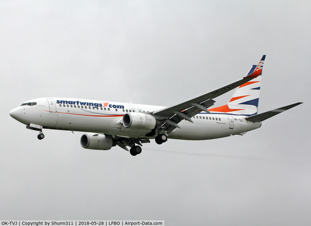OK-TVJ, 2004 Boeing 737-8Q8 C/N 29351, Landing rwy 32L