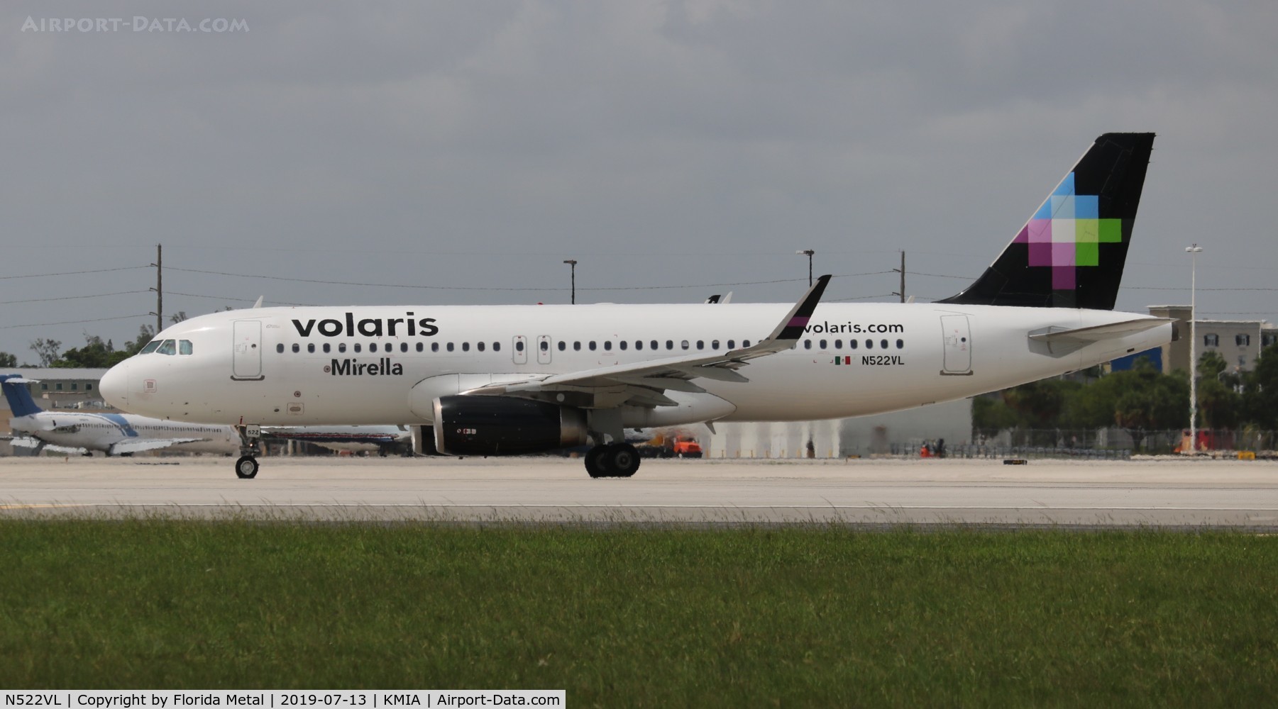 N522VL, 2013 Airbus A320-232 C/N 5776, Volaris