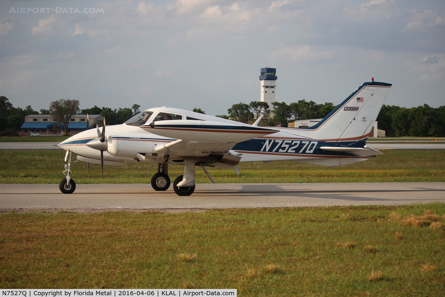 N7527Q, 1969 Cessna T310Q C/N 310Q0027, Cessna T310Q