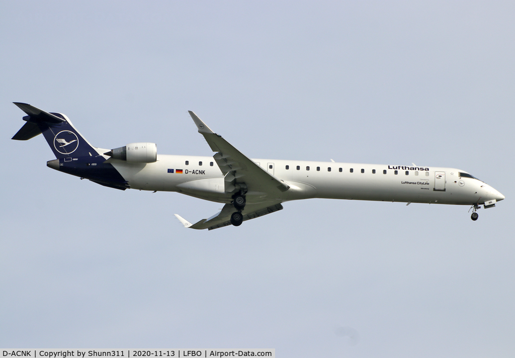 D-ACNK, 2010 Bombardier CRJ-900LR (CL-600-2D24) C/N 15251, Landing rwy 14L in new c/s