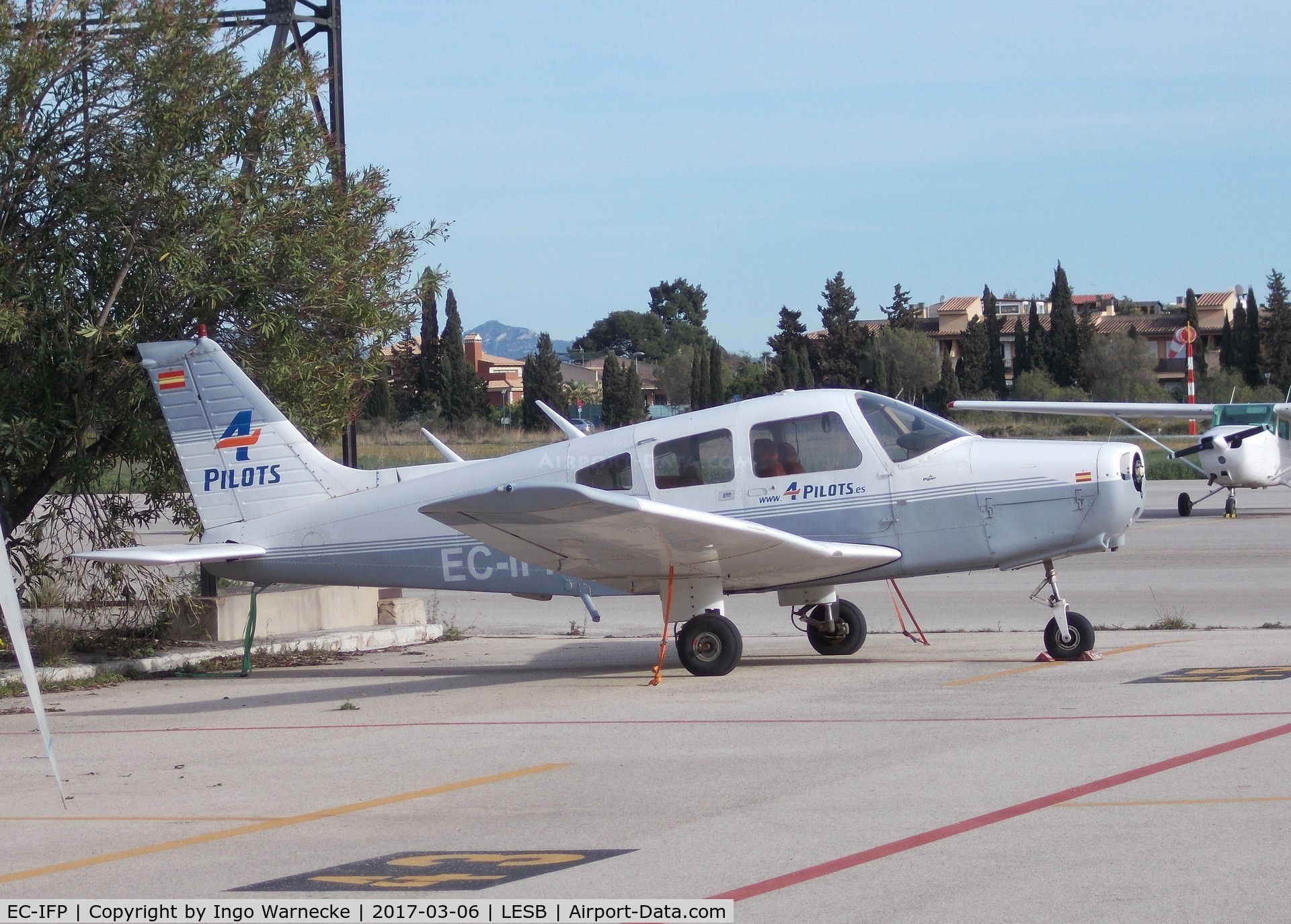 EC-IFP, Piper PA-28-161 Warrior II C/N 28-8116103, Piper PA-28-161 Warrior II (awaiting maintenance/repair?) at Mallorca's Son Bonet airport