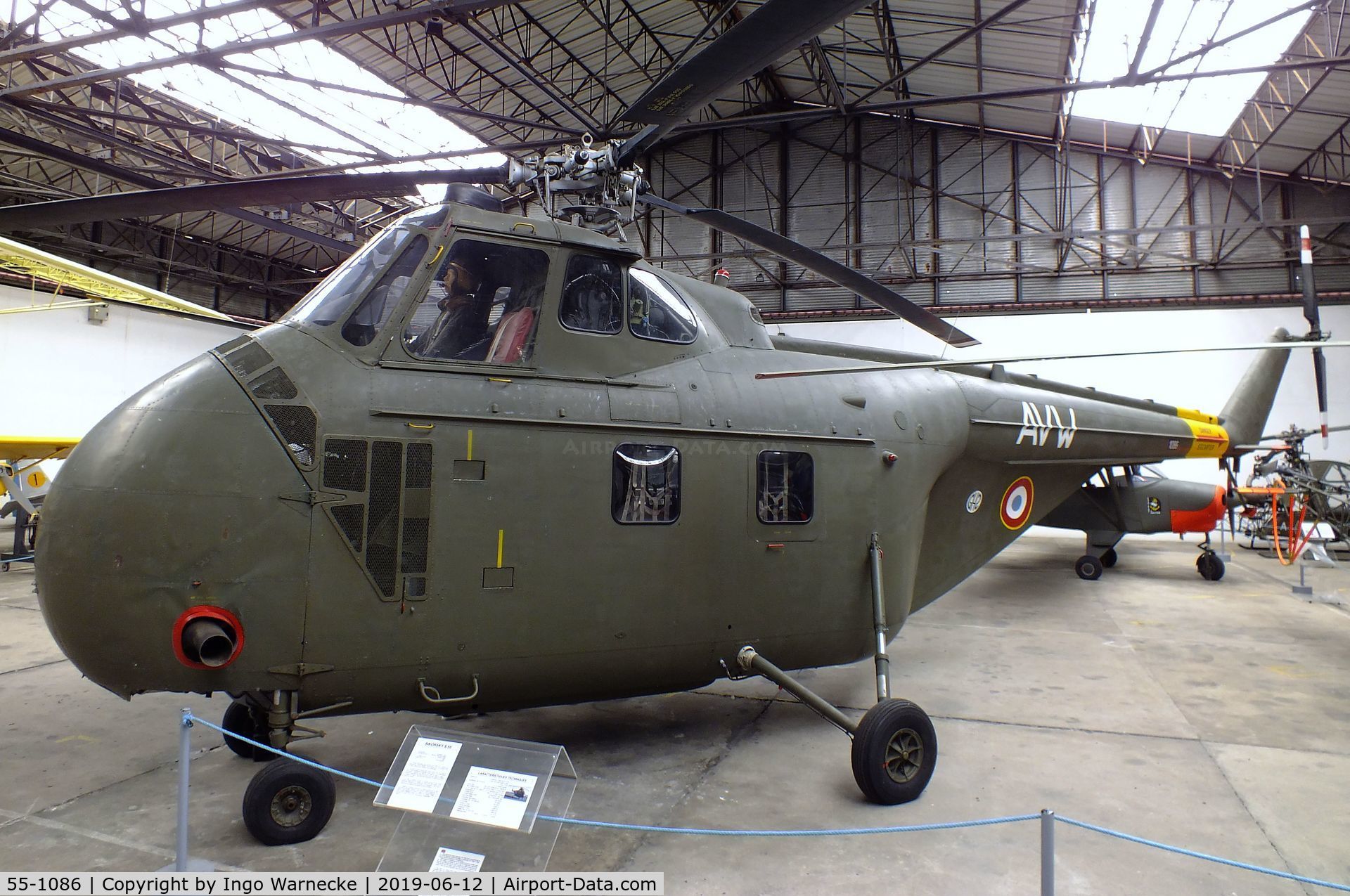 55-1086, Sikorsky H-19D Chickasaw C/N 55-1086, Sikorsky H-19D Chickasaw at the Musee de l'ALAT et de l'Helicoptere, Dax