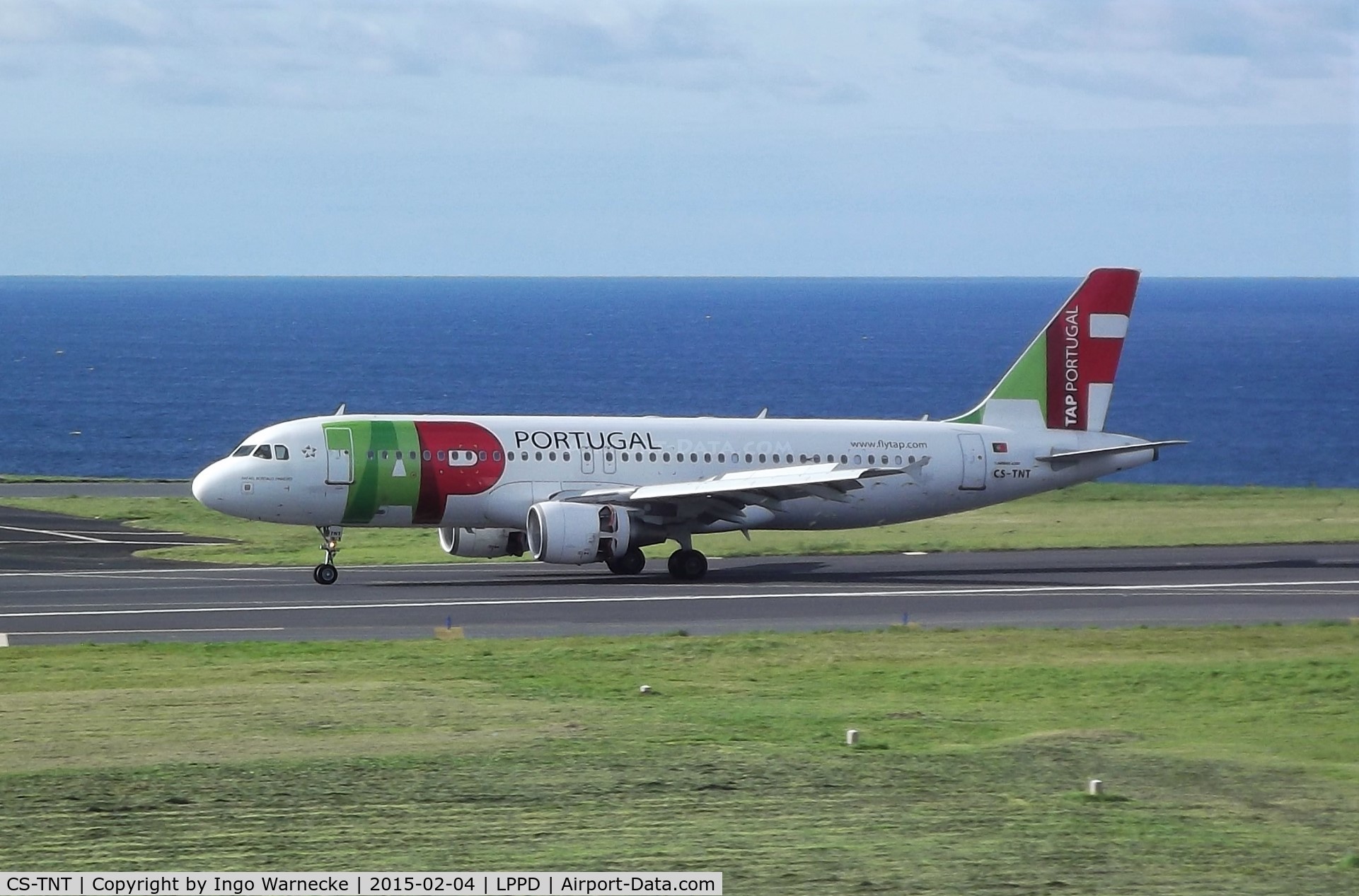 CS-TNT, 2009 Airbus A320-214 C/N 4095, Airbus A320-214 of TAP at Ponta Delgada Airport, Sao Miguel / Azores