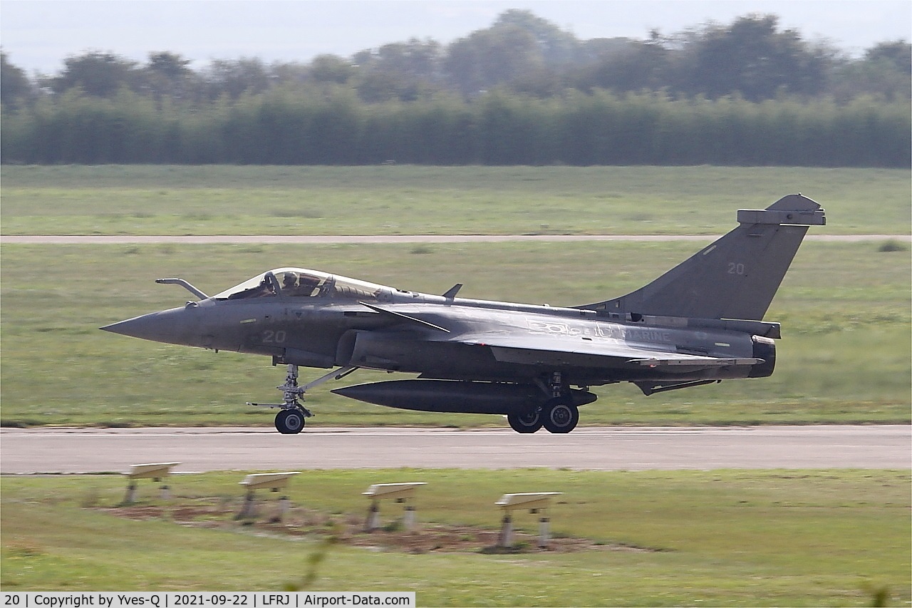 20, Dassault Rafale M C/N 20, Dassault Rafale M, Take off run rwy 07, Landivisiau naval air base (LFRJ)