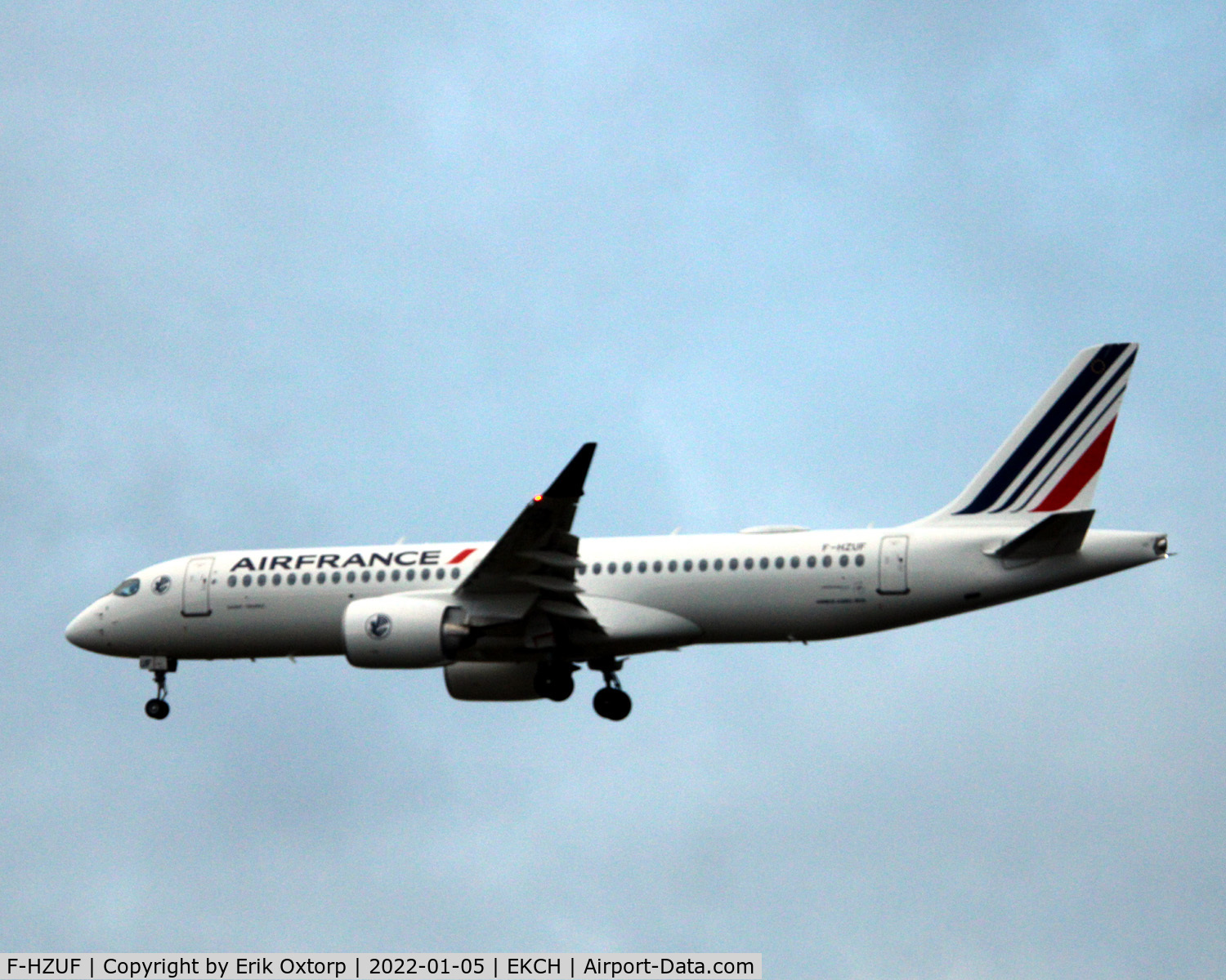F-HZUF, 2021 Airbus A220-300 C/N 55149, F-HZUF landing rw 22L. First visit of an A220 from Air France