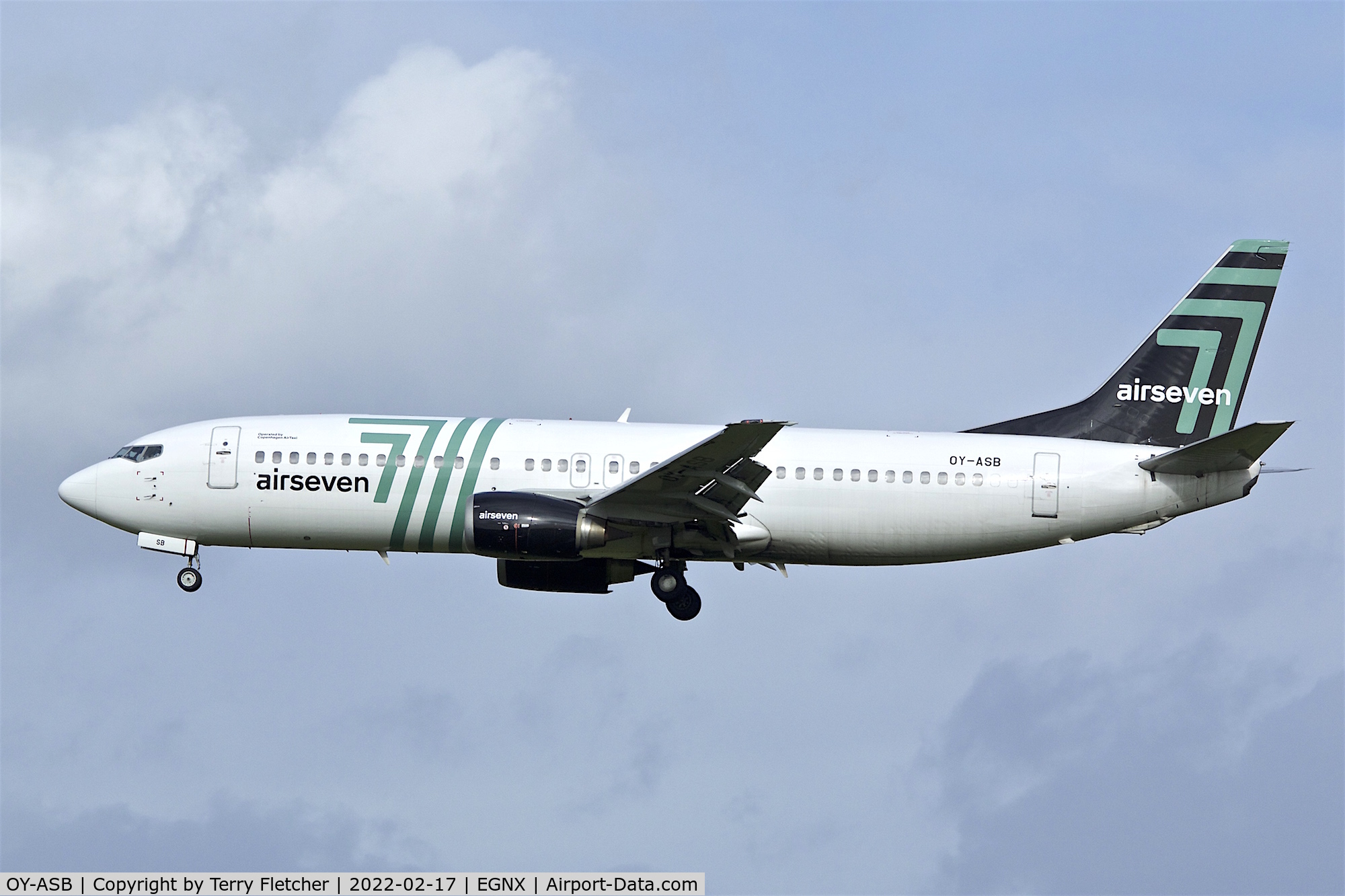 Aircraft OY-ASB (1992 Boeing 737-430 C/N 27007) Photo by Terry Fletcher ...