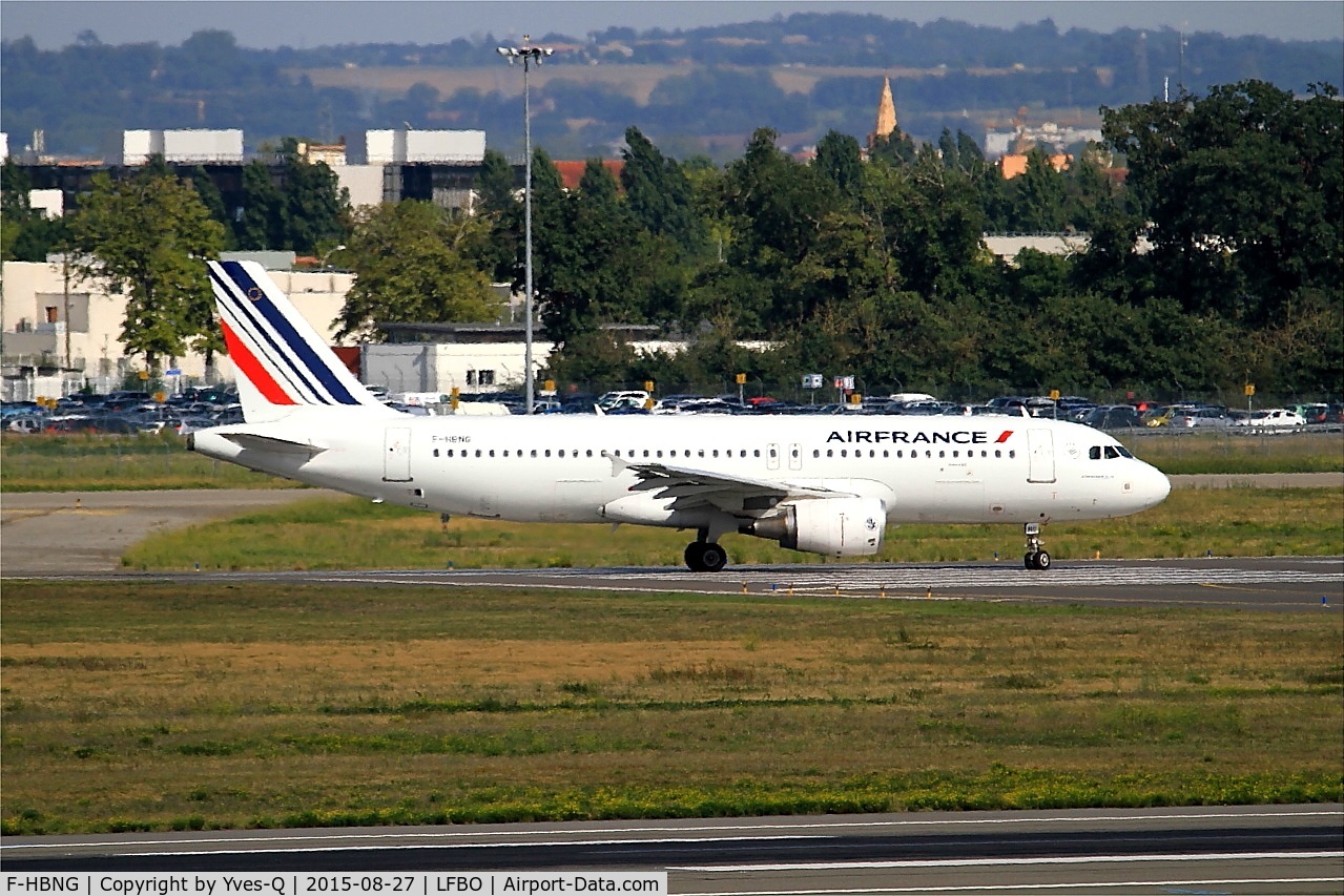 F-HBNG, 2011 Airbus A320-214 C/N 4747, Airbus A320-214, Lining up rwy 14L, Toulouse-Blagnac airport (LFBO-TLS)