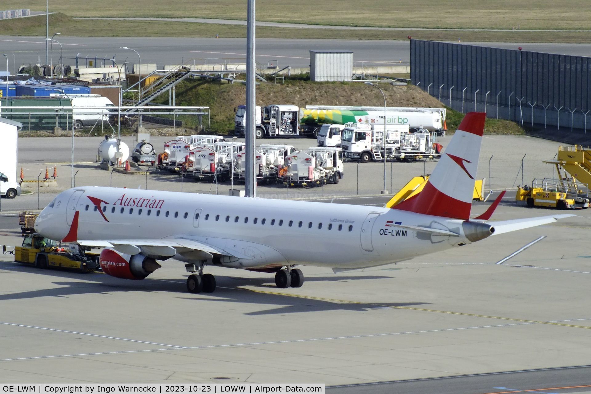 OE-LWM, 2012 Embraer 195LR (ERJ-190-200LR) C/N 19000542, EMBRAER 195LR (ERJ-190-200LR) of Austrian Airlines at Wien-Schwechat airport