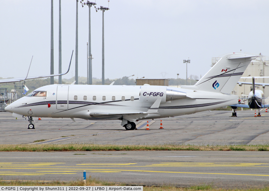 C-FGFG, 1998 Bombardier Challenger 604 (CL-600-2B16) C/N 5383, PArked at the General Aviation area...