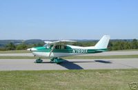 N7690X - Early fastback style B-model Skyhawk - by co-owner