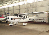 N225ME @ EGBO - Cessna T206H Turbo Stationair TC