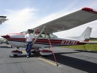 N737WX @ KLZU - N737WX and Matthew Whorton - by Matthew Whorton
