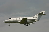 N351TC @ BRU - short before landing on rnw 25L