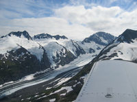 N5720F @ PATK - glacier/right wing - by roberthander