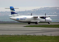 EI-REE @ BRS - Aer Arann ATR 72-200 (EI-REE) at Bristol Airport, Bristol, England, April 2004 - by Adrian Pingstone