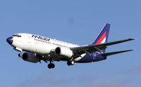 HA-LOB @ LHR - Malev Boeing 737-700 (HA-LOB) landing at London (Heathrow) Airport, Jan 2005 - by Adrian Pingstone
