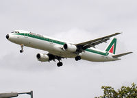 I-BIXC @ LHR - Alitalia Airbus A321-100 (I-BIXC) landing at London (Heathrow) Airport in June 2003 - by Adrian Pingstone