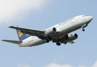 D-ABXS @ LHR - Lufthansa Boeing 737-300 (D-ABXS), on the approach to London (Heathrow) Airport (UK). This plane is named after the German town Sindelfingen