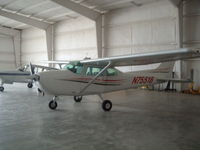 N75518 @ KASG - Cessna 172... I've never flown it, so I cant say much about it. It is not new, but doesnt appear to be old. - by Nathan Combs