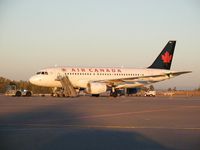 C-GITT @ SEA - Air Canada Airbus A319 at Seattle-Tacoma International Airport - by Andreas Mowinckel