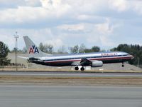 N926AN @ SEA - American Airlines Boeing 737 at Seattle-Tacoma International Airport - by Andreas Mowinckel