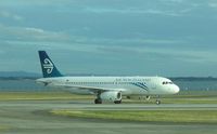 ZK-OJC @ AKL - With the introduction of the A320, Air New Zealand got their first Airbus aircraft - by Micha Lueck