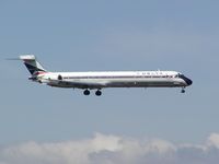 N916DN @ SEA - Delta Airlines MD90-30 landing at Seattle-Tacoma International Airport - by Andreas Mowinckel