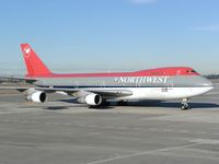 N627US @ SEA - Northwest Airlines Boeing 747 at Seattle-Tacoma International Airport - by Andreas Mowinckel