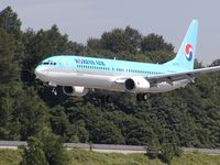 HL7717 @ BFI - Korean Airlines 737 at Boeing Field - by Andreas Mowinckel