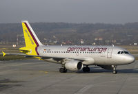 D-AKNK @ KRK - in Balice JP II airport - by Pawel Kleszcz