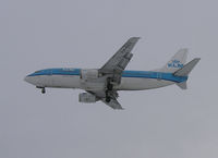 PH-BDE @ KRK - Landing
